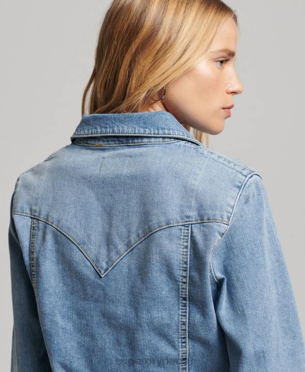 Superdry femmes chemise western en denim de coton bio D64Z2950 vêtements bleu clair