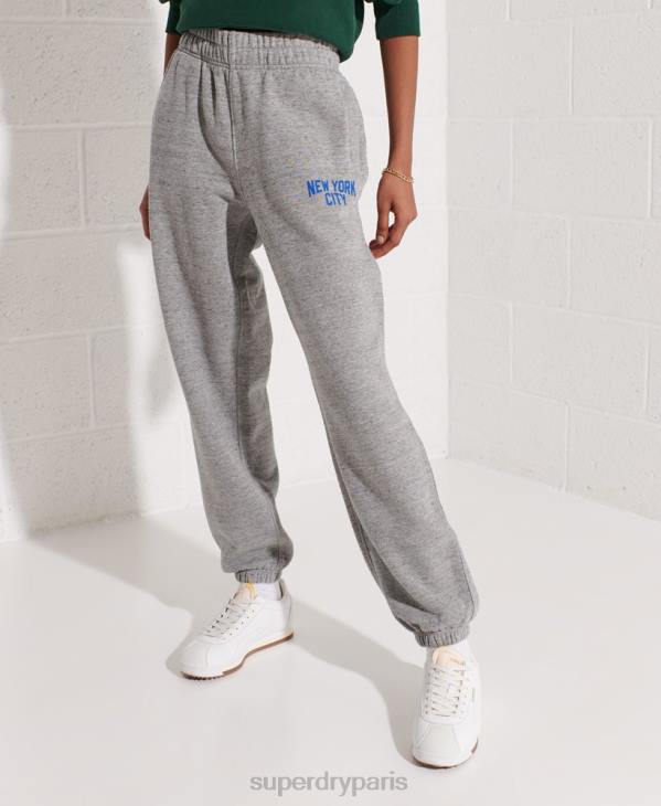 Superdry femmes joggeurs de l'université de la ville D64Z6563 vêtements gris clair