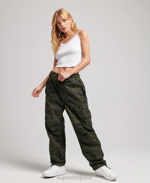 Superdry femmes pantalon adhérent parachute en coton bio D64Z2602 vêtements vert