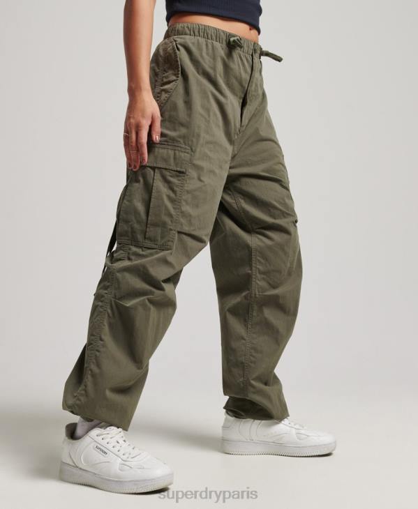 Superdry femmes pantalon de parachute D64Z2560 vêtements vert