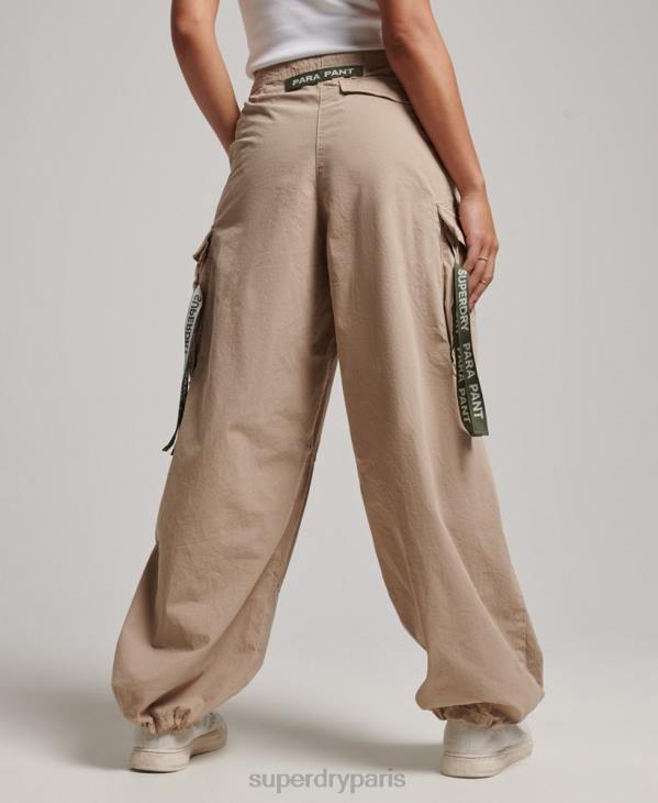 Superdry femmes pantalon parachute baggy D64Z1961 vêtements brun