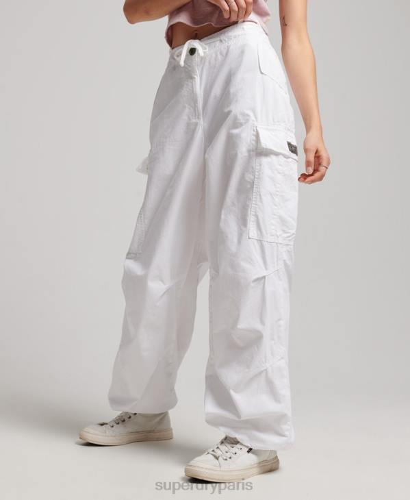 Superdry femmes pantalon parachute baggy D64Z1979 vêtements blanc