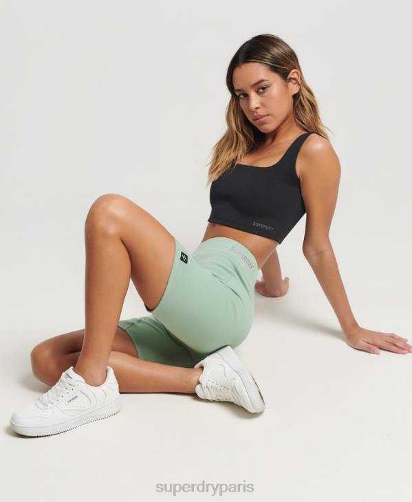 Superdry femmes short cycliste technique D64Z3136 vêtements vert