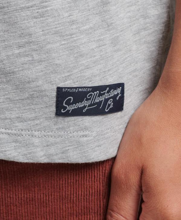 Superdry femmes t-shirt ample à patch logo 90s D64Z6247 vêtements gris