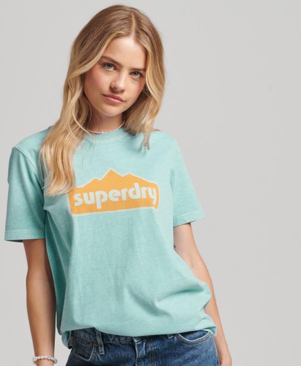 Superdry femmes t-shirt graphique de terrain des années 90 D64Z6194 vêtements bleu clair