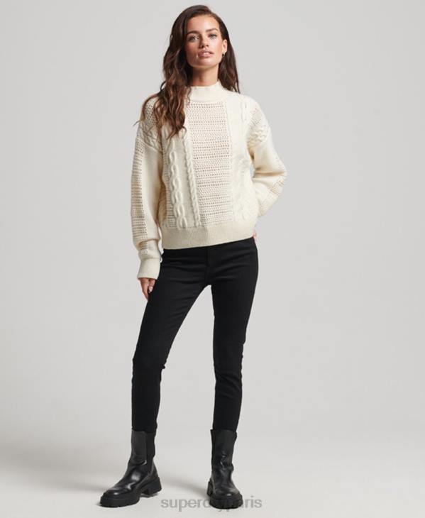 Superdry femmes pull en maille torsadée à col rond D64Z6535 vêtements blanc