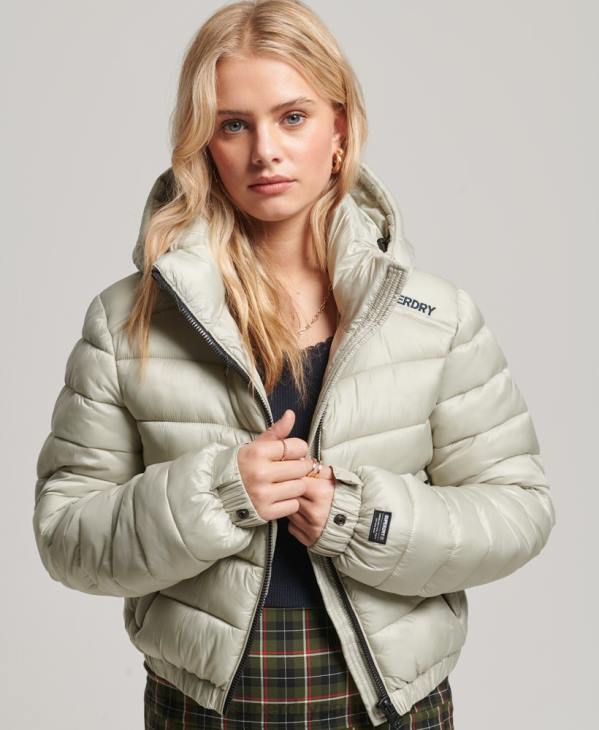 Superdry femmes doudoune sport courte légère D64Z3614 vêtements gris