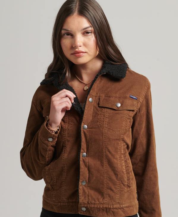 Superdry femmes veste camionneur en velours côtelé D64Z5454 vêtements brun