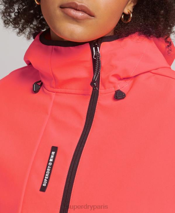 Superdry femmes veste softshell courte technique D64Z5499 vêtements corail