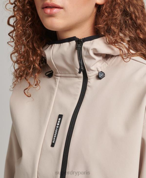 Superdry femmes veste softshell courte technique D64Z5521 vêtements beige