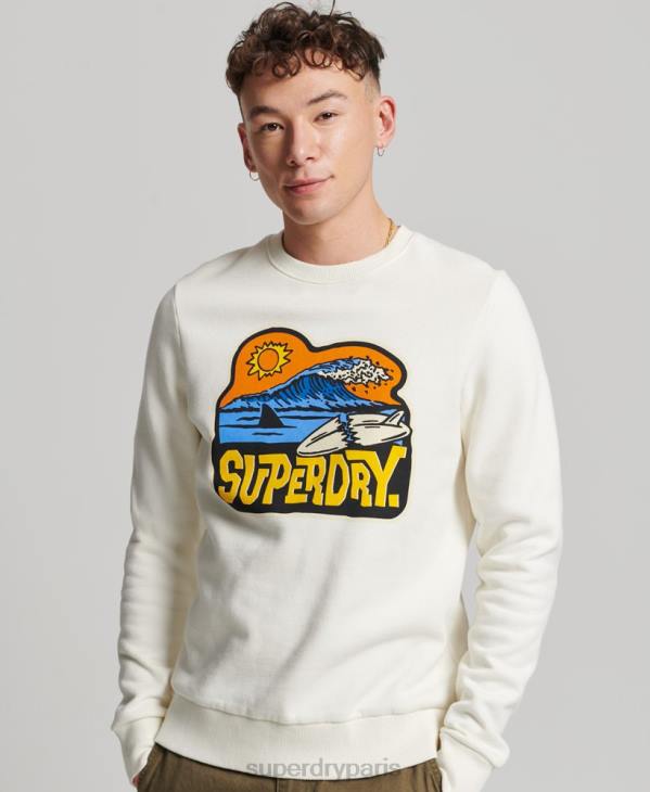 Superdry Hommes sweat ras du cou avec autocollant de voyage D64Z542 vêtements blanc