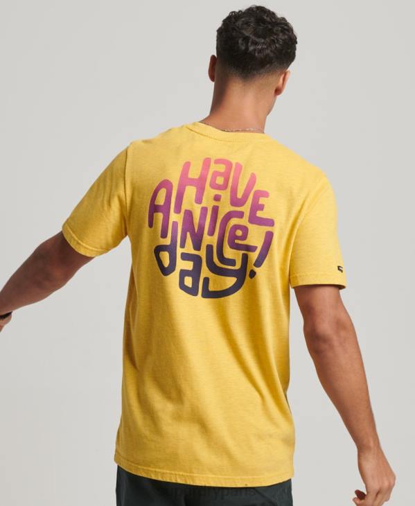 Superdry Hommes t-shirt autocollant de voyage vintage D64Z22 vêtements jaune