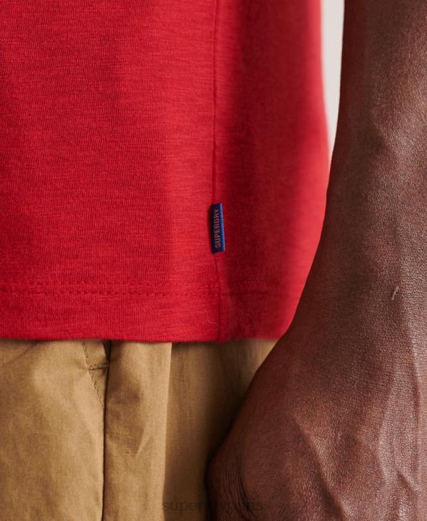 Superdry Hommes t-shirt col v en coton bio à poche flammée D64Z4834 vêtements rouge