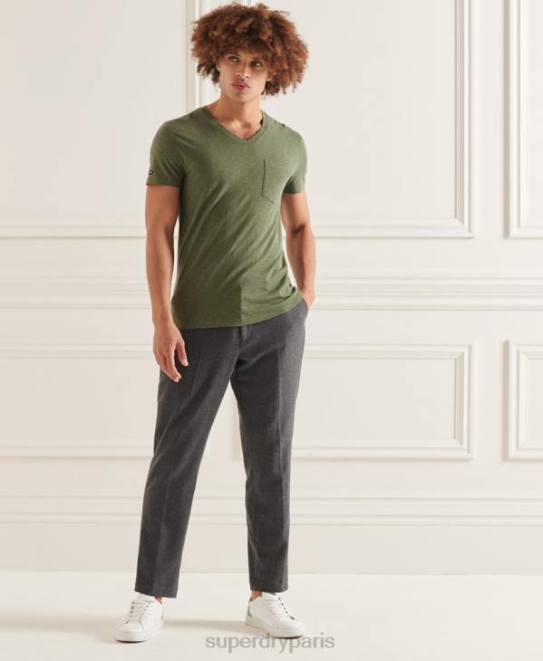 Superdry Hommes t-shirt col v en coton bio à poche flammée D64Z4846 vêtements vert