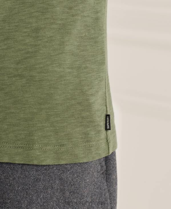 Superdry Hommes t-shirt col v en coton bio à poche flammée D64Z4846 vêtements vert