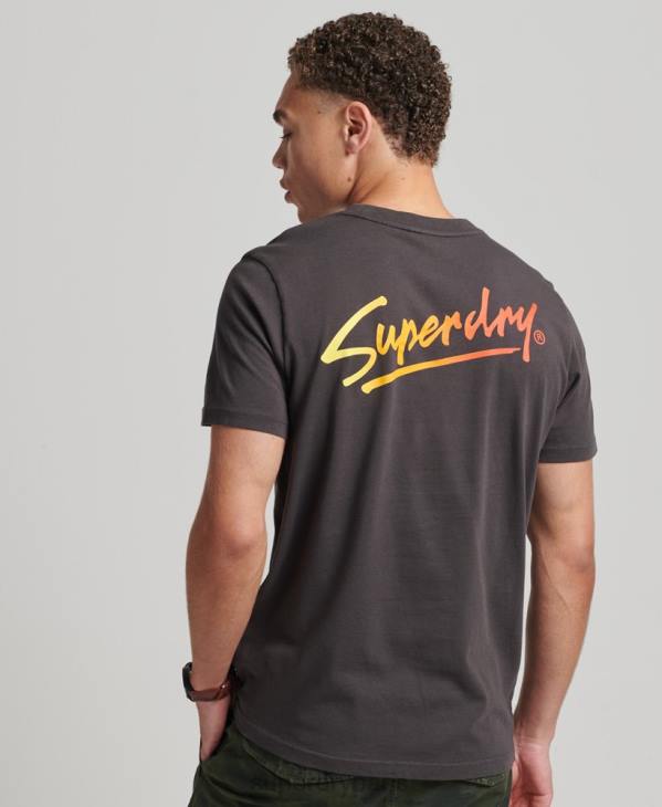 Superdry Hommes t-shirt à logo du centre-ville des années 80 D64Z4794 vêtements brun