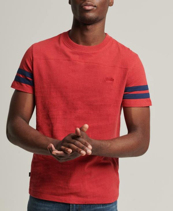 Superdry Hommes t-shirt quart-arrière en coton biologique à logo essentiel D64Z4844 vêtements rouge
