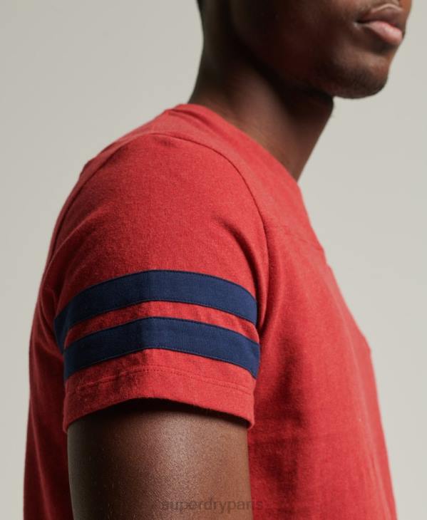 Superdry Hommes t-shirt quart-arrière en coton biologique à logo essentiel D64Z4844 vêtements rouge
