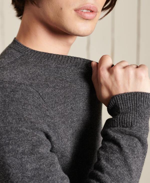Superdry Hommes pull ras du cou léger en laine d'agneau D64Z5314 vêtements gris foncé
