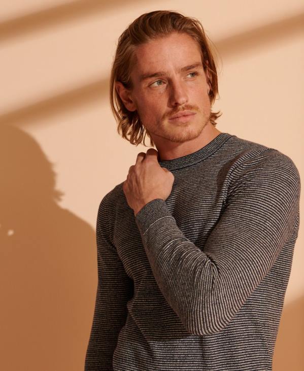 Superdry Hommes pull ras du cou à étiquette orange D64Z5356 vêtements gris foncé
